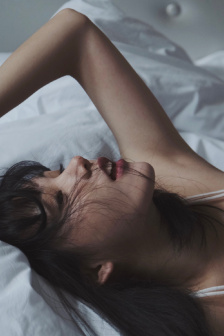 年轻漂亮的邻居